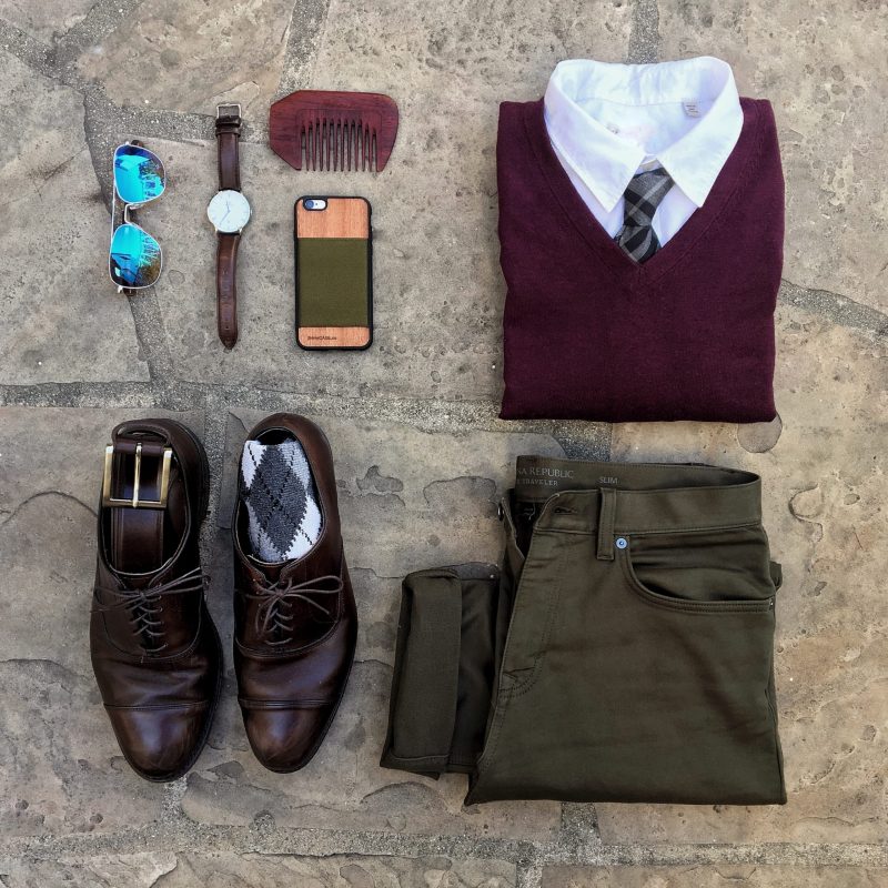 Sweater & Pants: Banana Republic. Shoes: Allen Edmonds. Watch: Daniel Wellington. Shades: Randolph USA. Phone Case: The Jimmy Case. Photo: © TNG