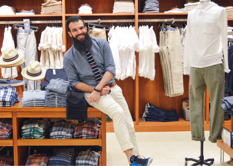 Hanging out at JCrew Burlington for some summer styling! Photo: © TNG